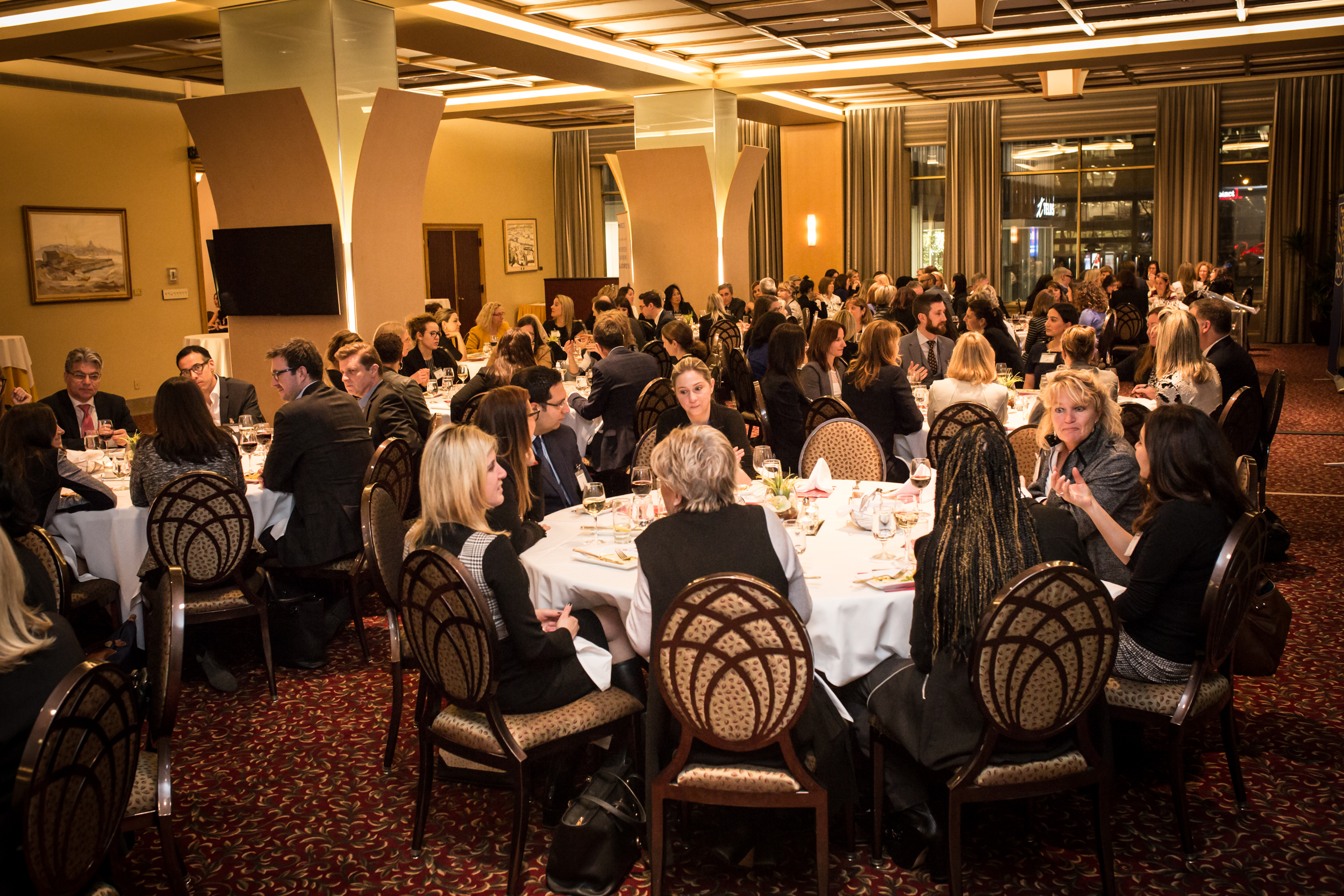Rotating dinner with the head hunters on February 27, 2018 at the Club St–James